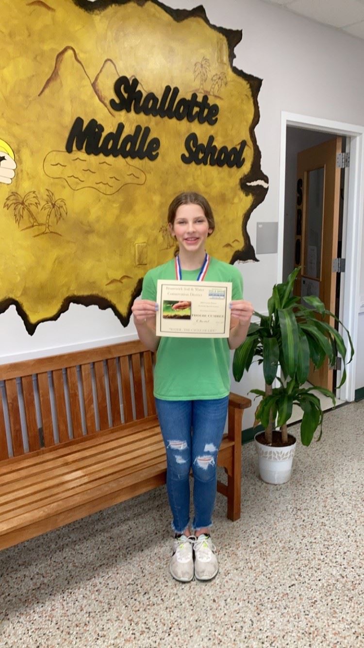7th Grade Public Speaking Contest Winner Phoebe Cumbee